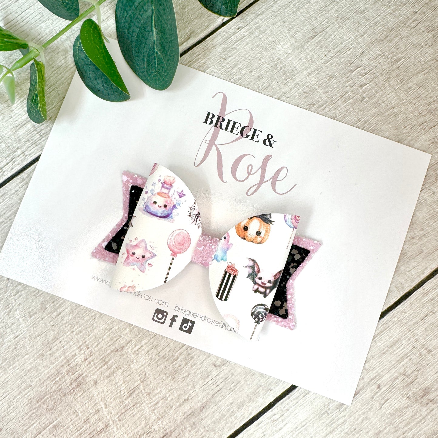 Trick or Treat Bow