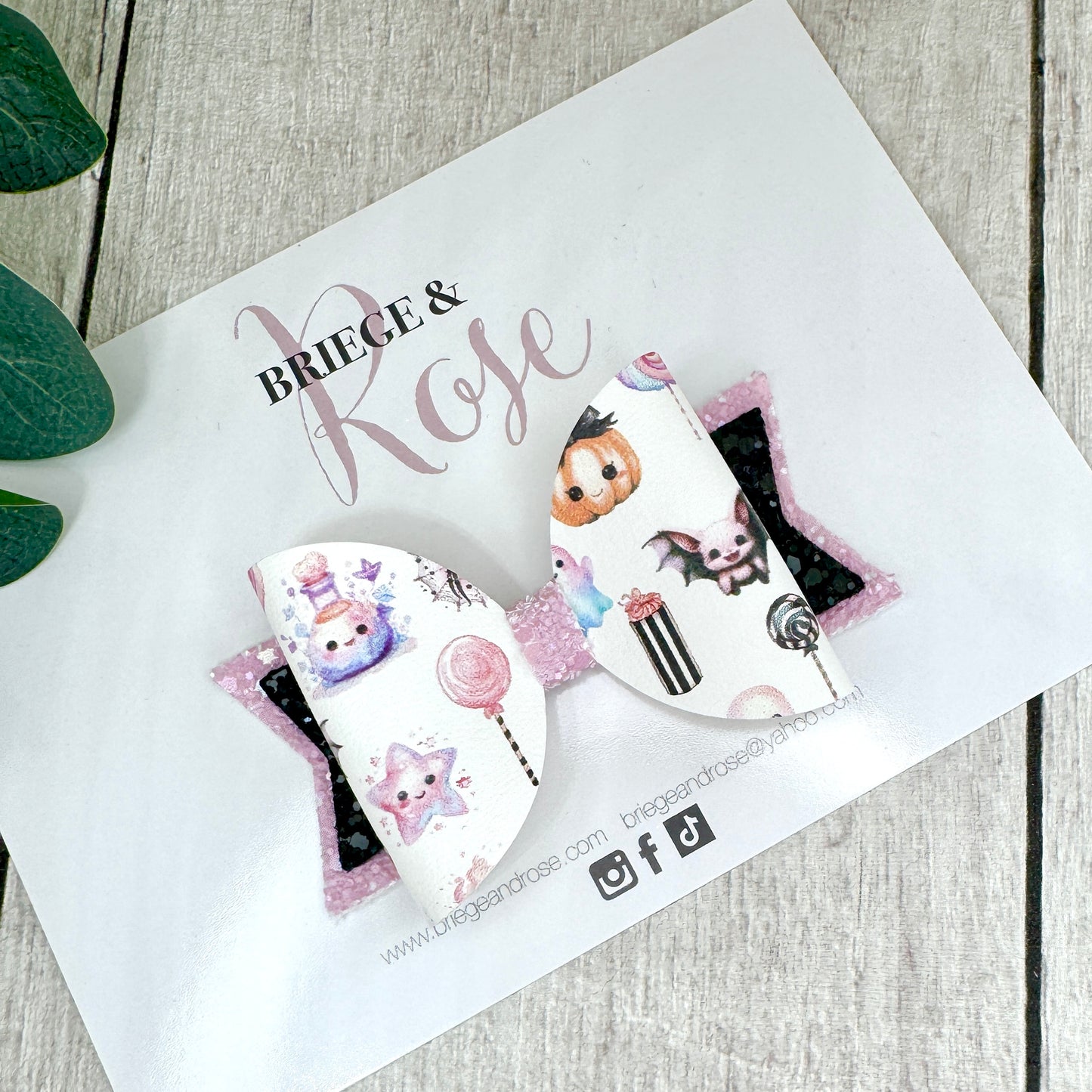 Trick or Treat Bow