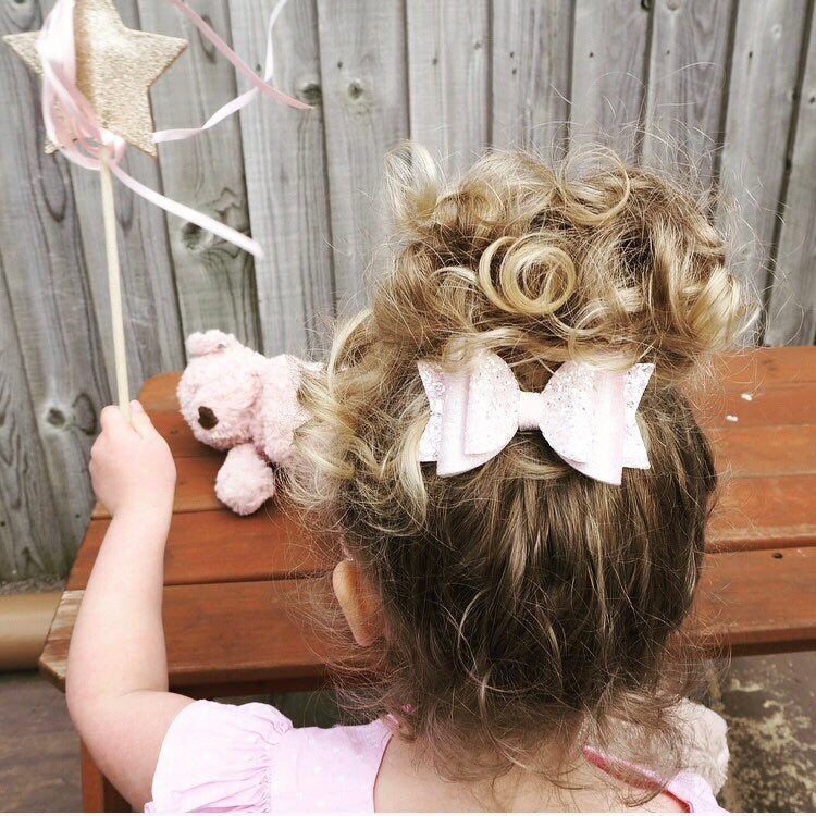 Belle Bow - pale pink velvet