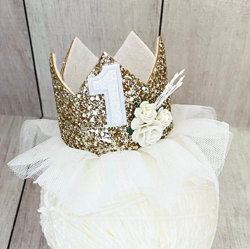 Birthday Crown - gold frill