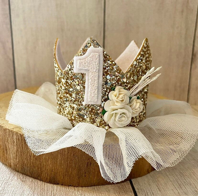 Birthday Crown - gold frill